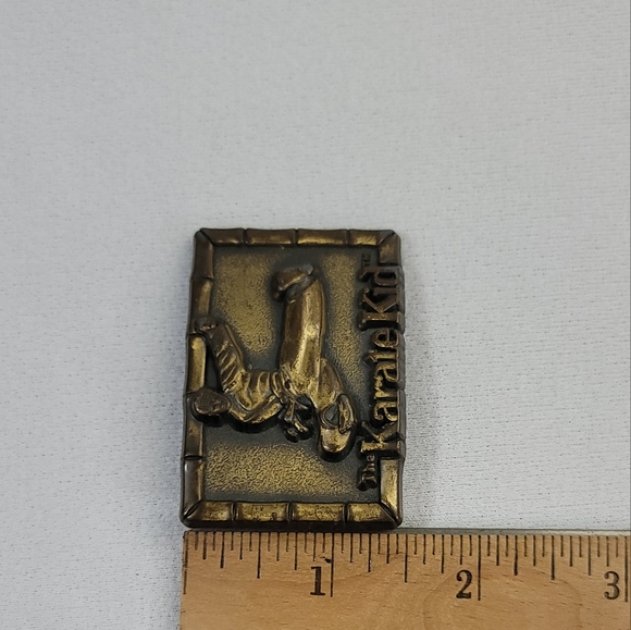 Vtg The Karate Kid Metal Belt Buckle - Picture 9 of 12